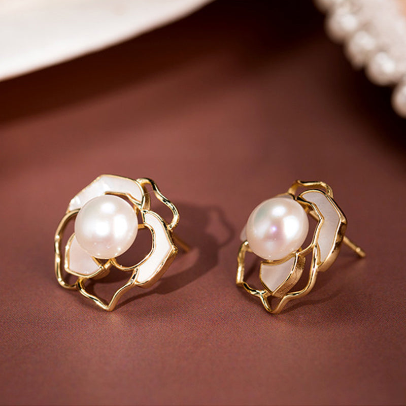 Camellia Pearl Earrings 05I300801400