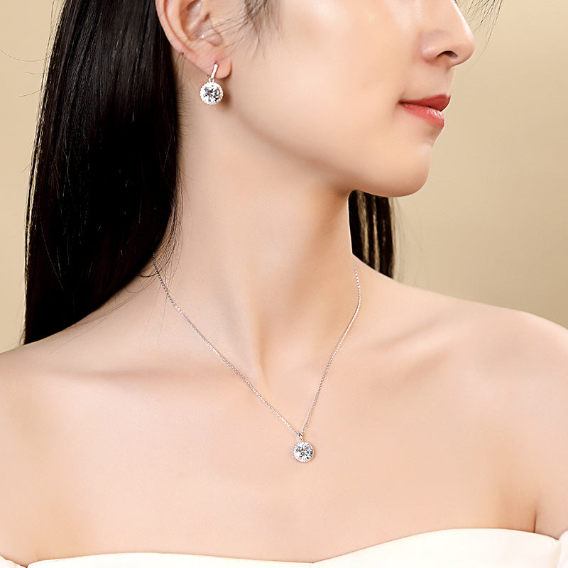 Sparkling Cubic Zirconia Silver Necklace 98I638802400